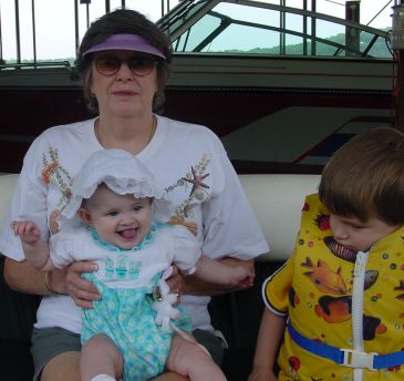 2001_05_384.jpg (25002 bytes)