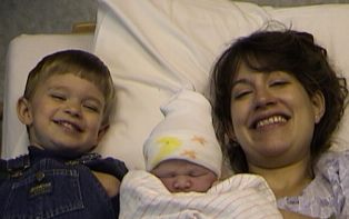 abbyborn01.jpg (11906 bytes)