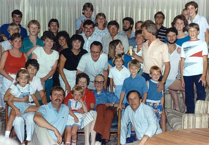 reunion86.jpg (59597 bytes)