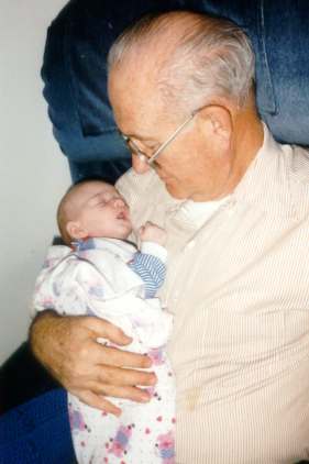 ryan0005.jpg (13799 bytes)