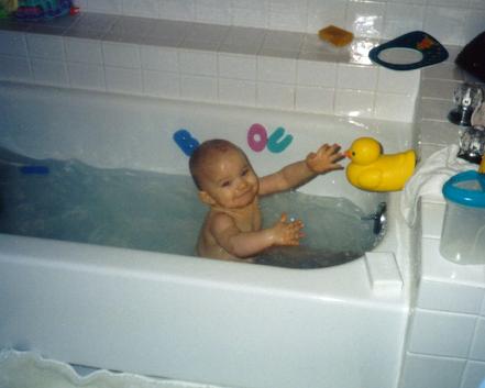 ryan0006.jpg (17607 bytes)