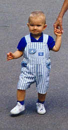 ryan033.jpg (7770 bytes)